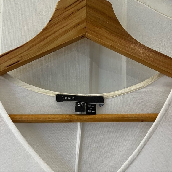 Vince | Long Sleeve V-Neck Tshirt | XS, V-Neck, Relaxed Fit, Staple Piece, Basic - Picture 10 of 10